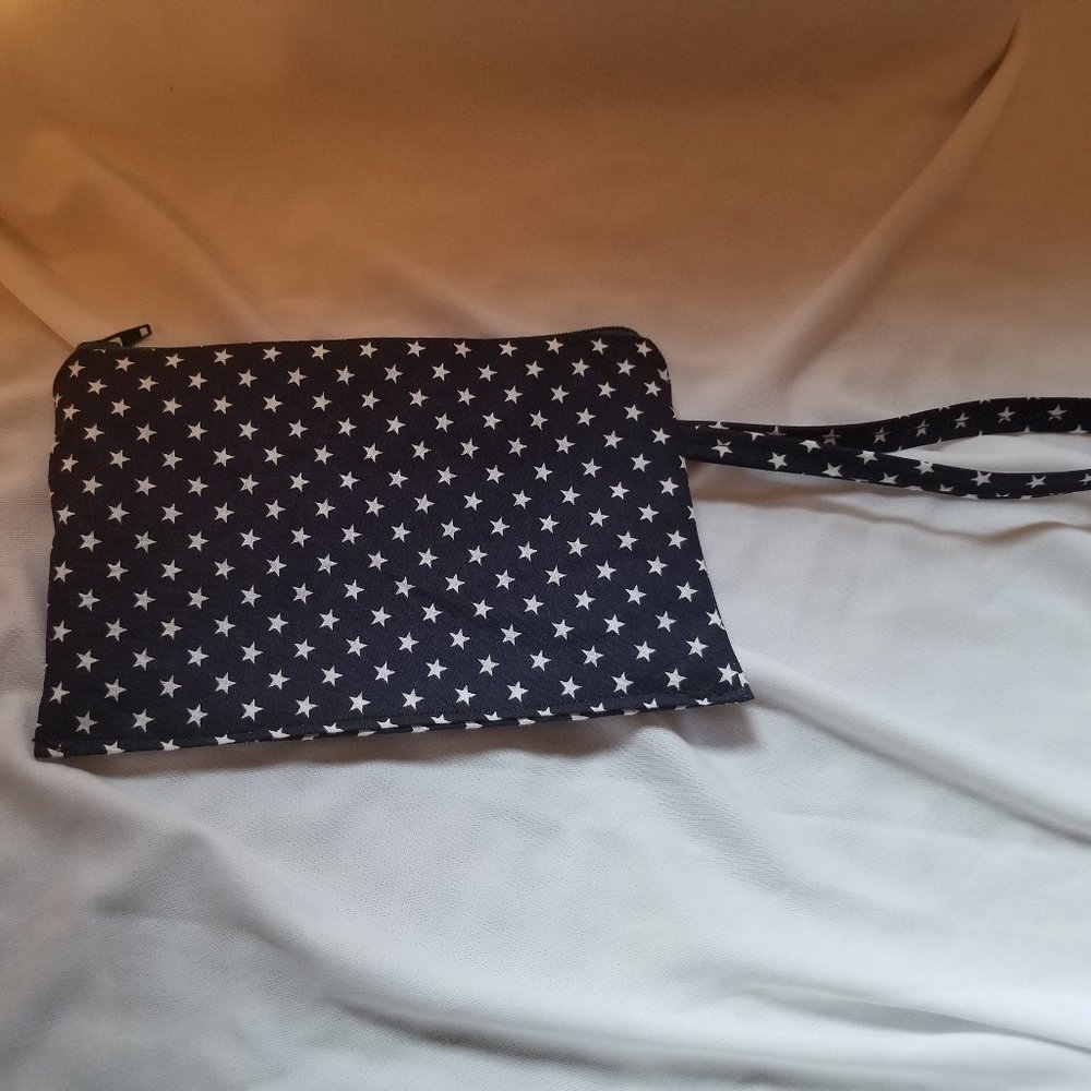 Ella Print Wristlet